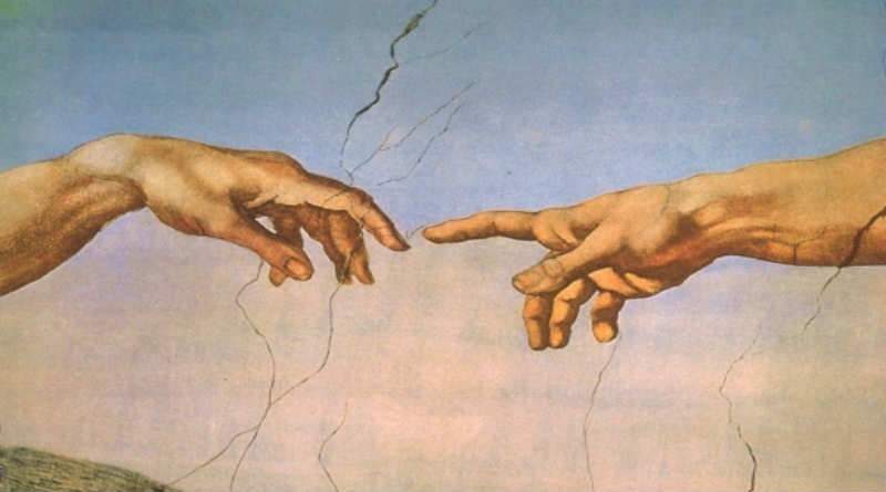 duas mãos tentando se tocar através do dedo indicador