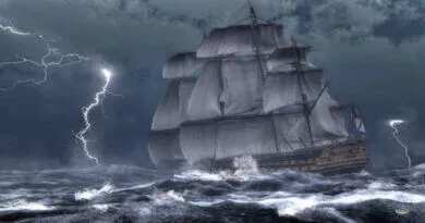 barco em meio a tempestade no alto mar