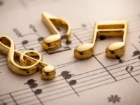 Cântico Não É Adoração: Uma Distinção Bíblica